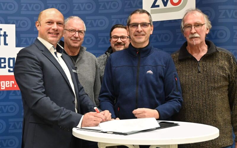 v.l.n.r.:  Sven Bäumler (Geschäftsführer ZVO Energie GmbH), die Bürgermeister: Hans Peter Zink (Altenkrempe), Mario Bielarz (Kasseedorf), Olaf Schöning (Schönwalde), Udo Gosch (Sierksdorf)